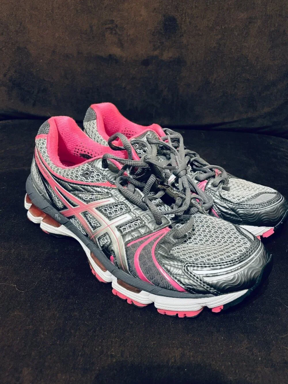 Asics Womens Gel-Kayano 18 Shoes T250N Mint condition size 9 US Medium 40.5 EUR